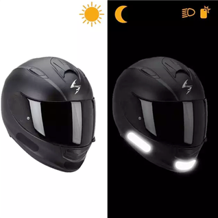 Fényvisszaverő sisakmatricák